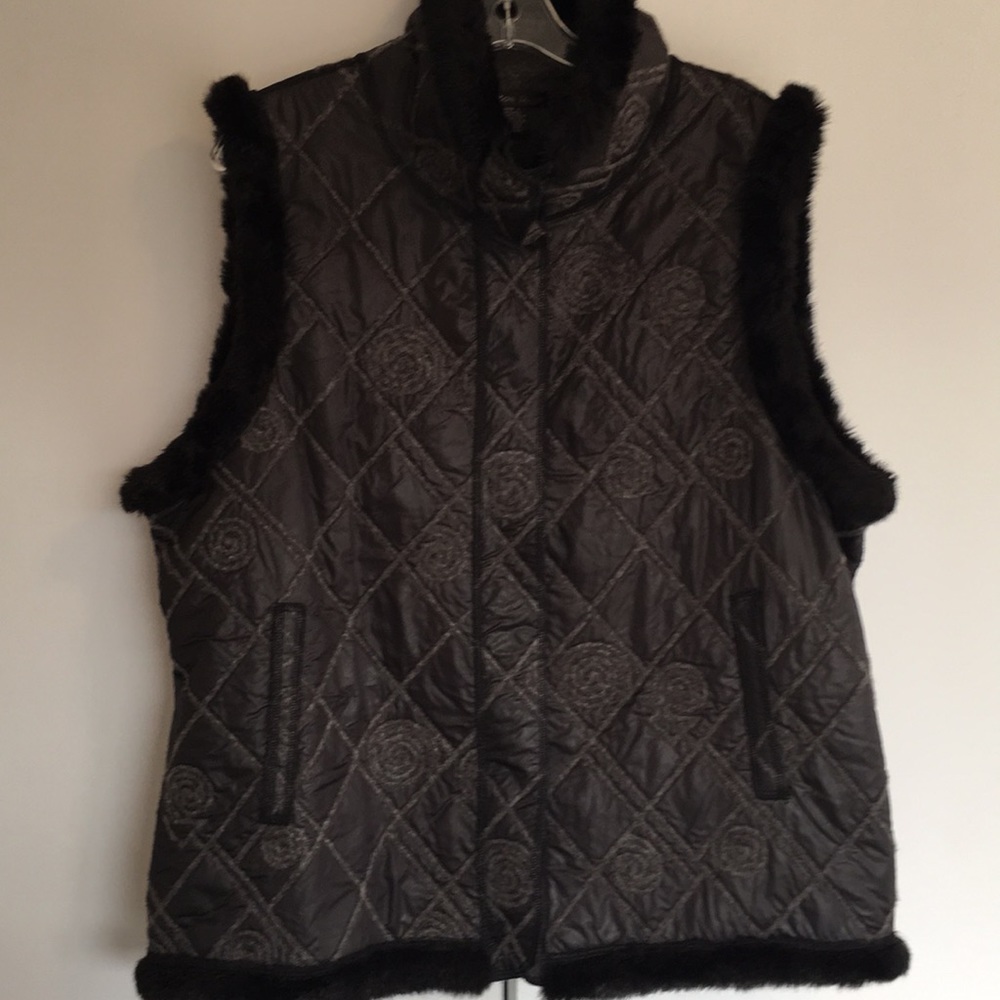 Like new Zoe D. Unique Designed Vest
